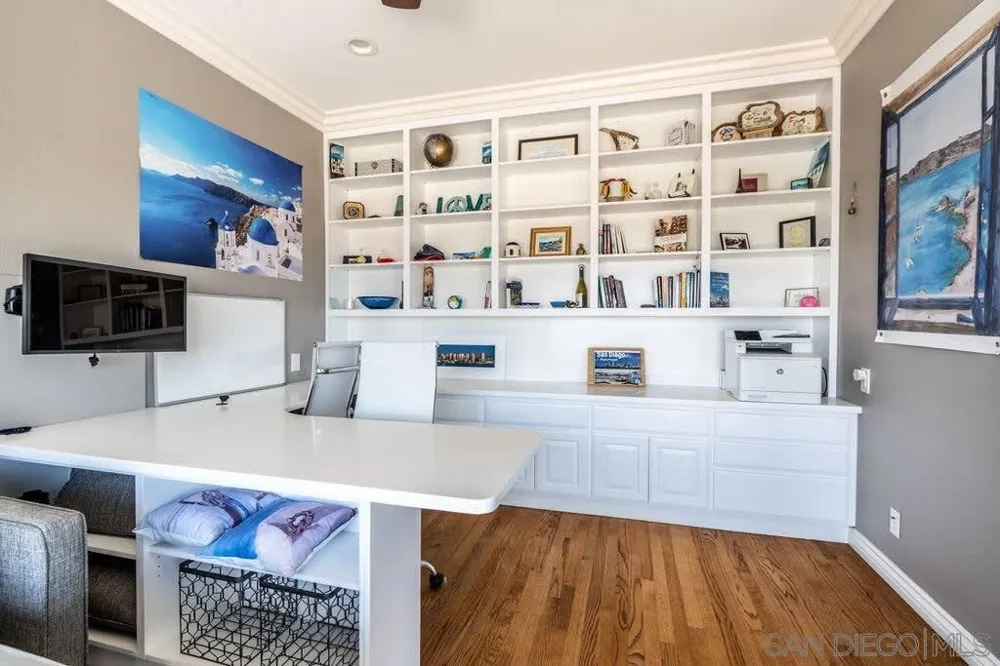 2110 Locust St San Diego, CA 92106
