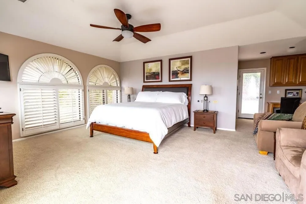 2110 Locust St San Diego, CA 92106
