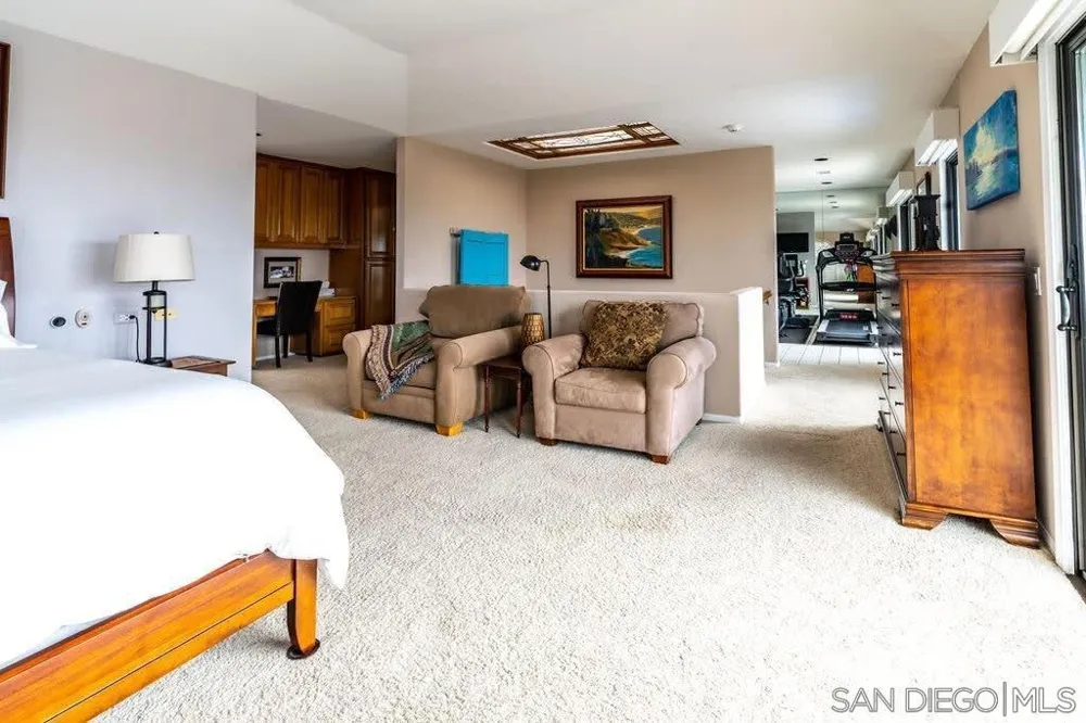 2110 Locust St San Diego, CA 92106