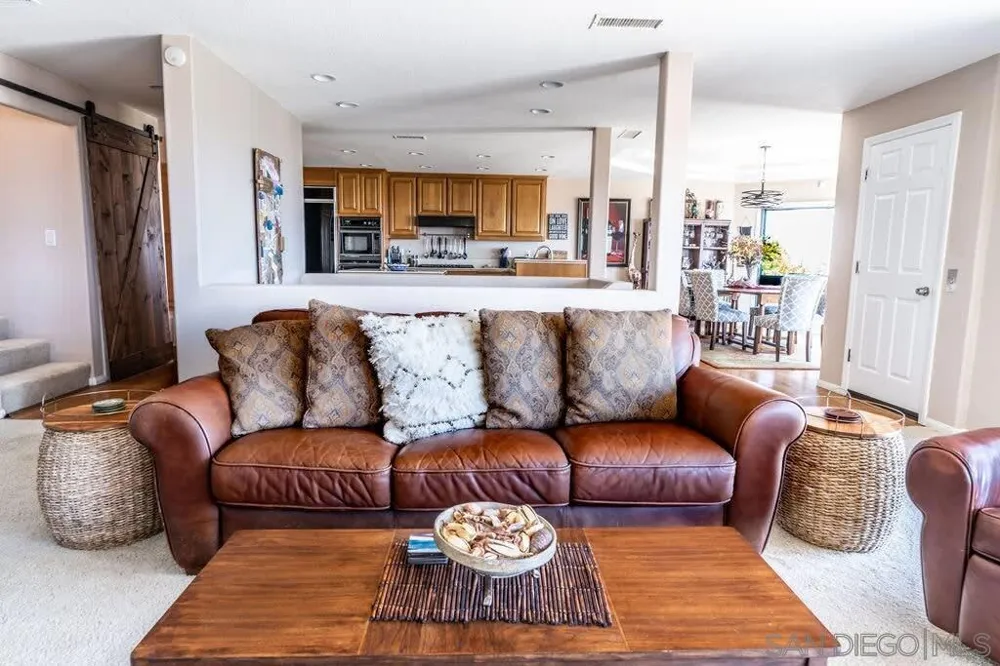2110 Locust St San Diego, CA 92106