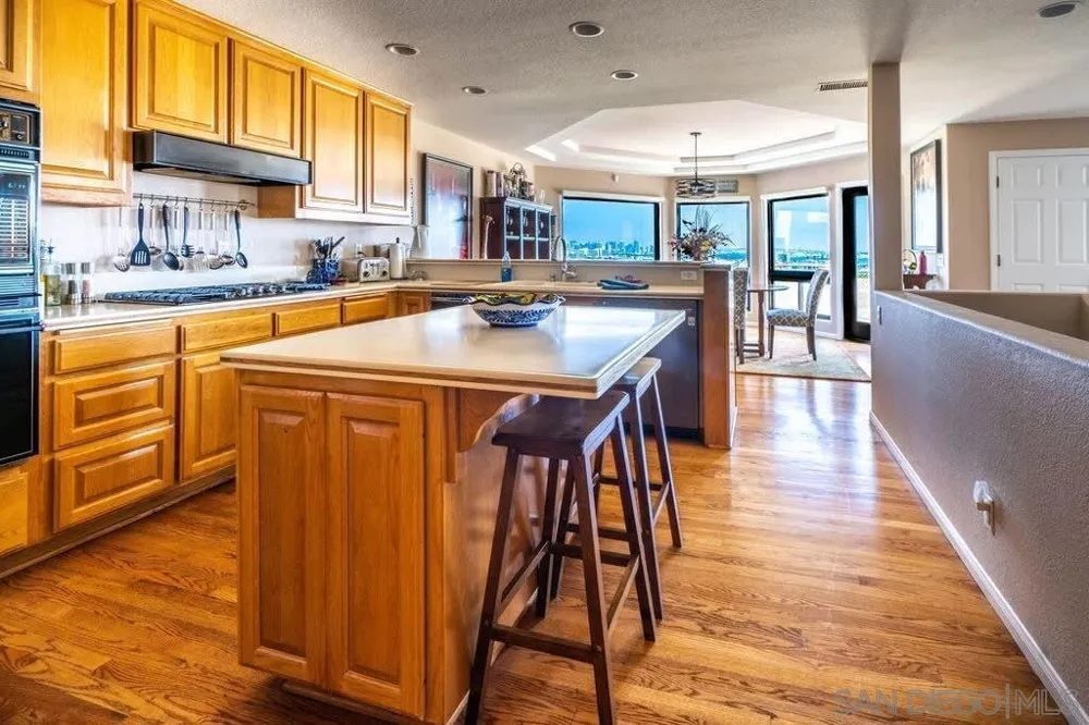 2110 Locust St San Diego, CA 92106