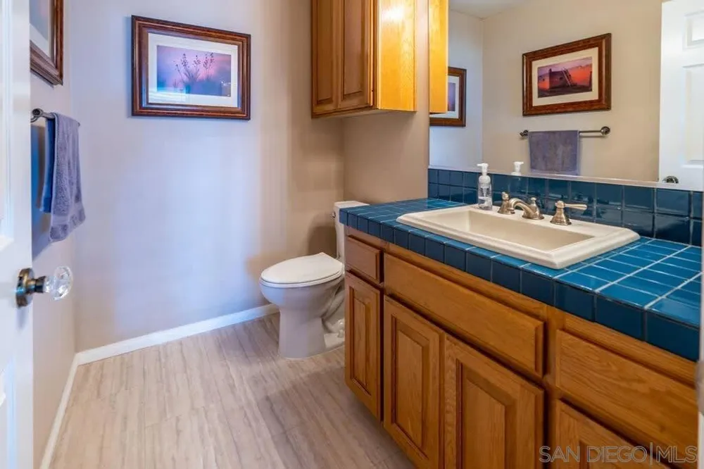 2110 Locust St San Diego, CA 92106