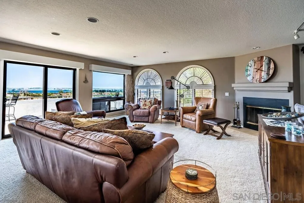 2110 Locust St San Diego, CA 92106