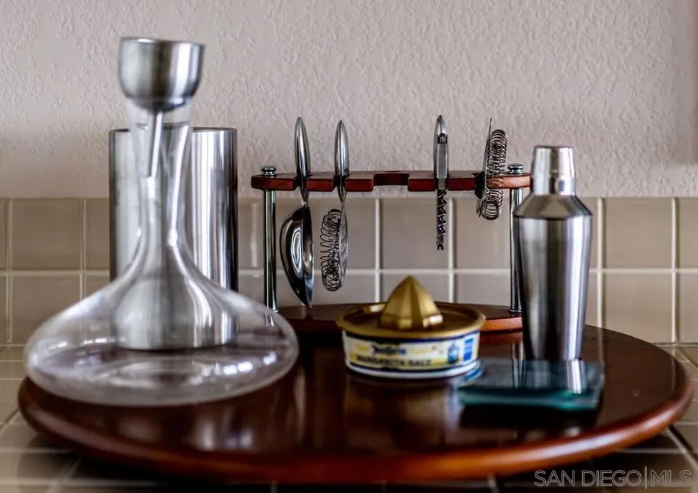 2110 Locust St San Diego, CA 92106