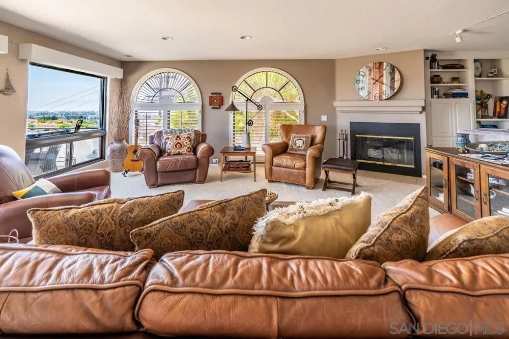 2110 Locust St San Diego, CA 92106