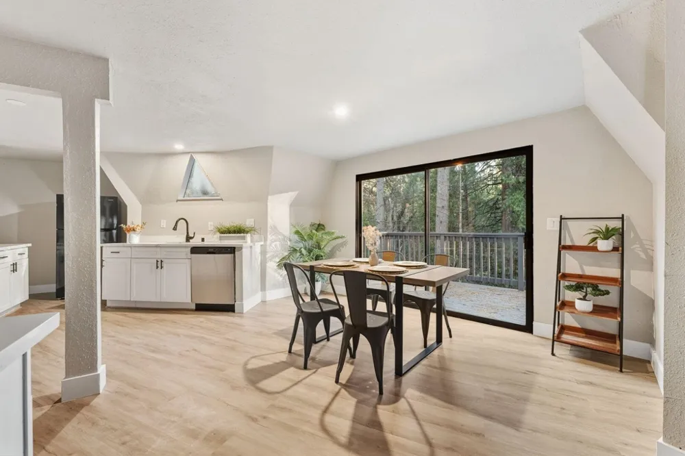 5841 Fallen Oak TRL Pollock Pines, CA 95726