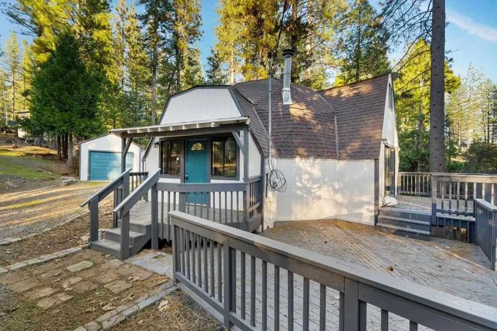 5841 Fallen Oak TRL Pollock Pines, CA 95726