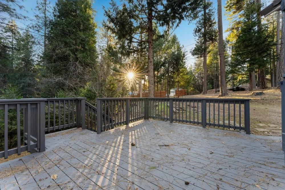5841 Fallen Oak TRL Pollock Pines, CA 95726