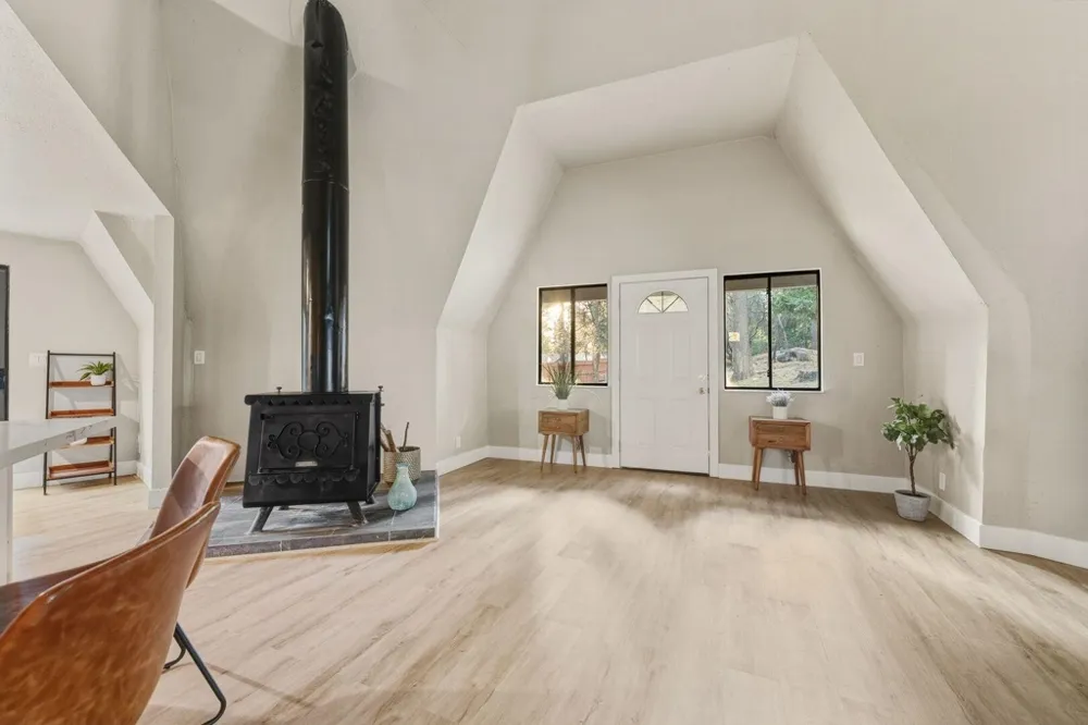 5841 Fallen Oak TRL Pollock Pines, CA 95726