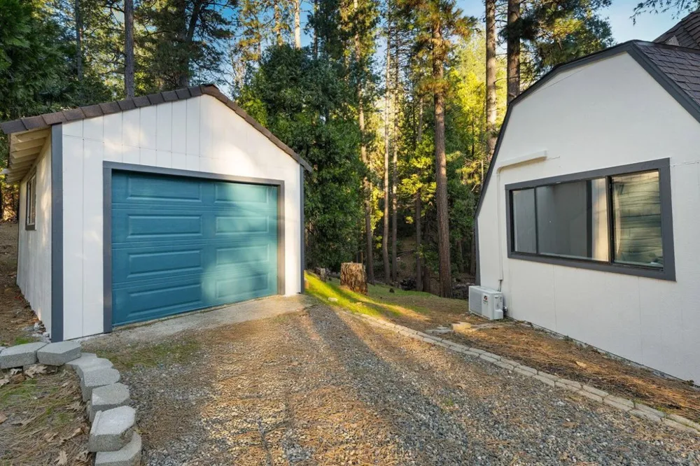 5841 Fallen Oak TRL Pollock Pines, CA 95726