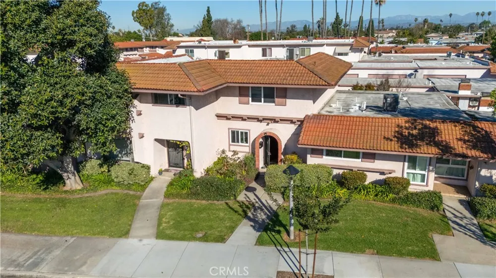 10081 Orangewood Avenue