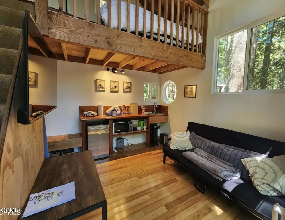 40401 Little River-Airport Road Little River, CA 95456