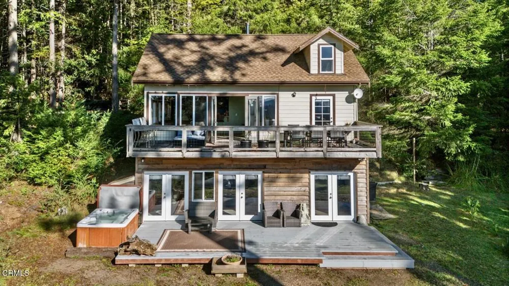 40401 Little River-Airport Road Little River, CA 95456