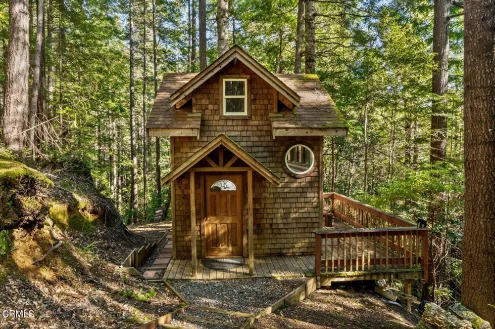 40401 Little River-Airport Road Little River, CA 95456
