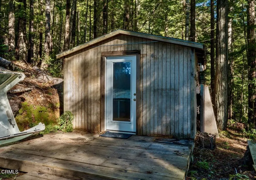 40401 Little River-Airport Road Little River, CA 95456
