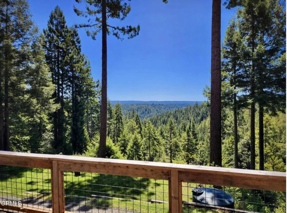 40401 Little River-Airport Road Little River, CA 95456