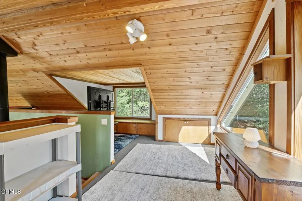 40401 Little River-Airport Road Little River, CA 95456