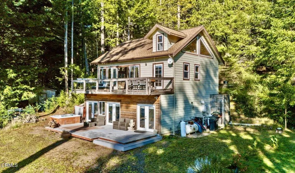 40401 Little River-Airport Road Little River, CA 95456