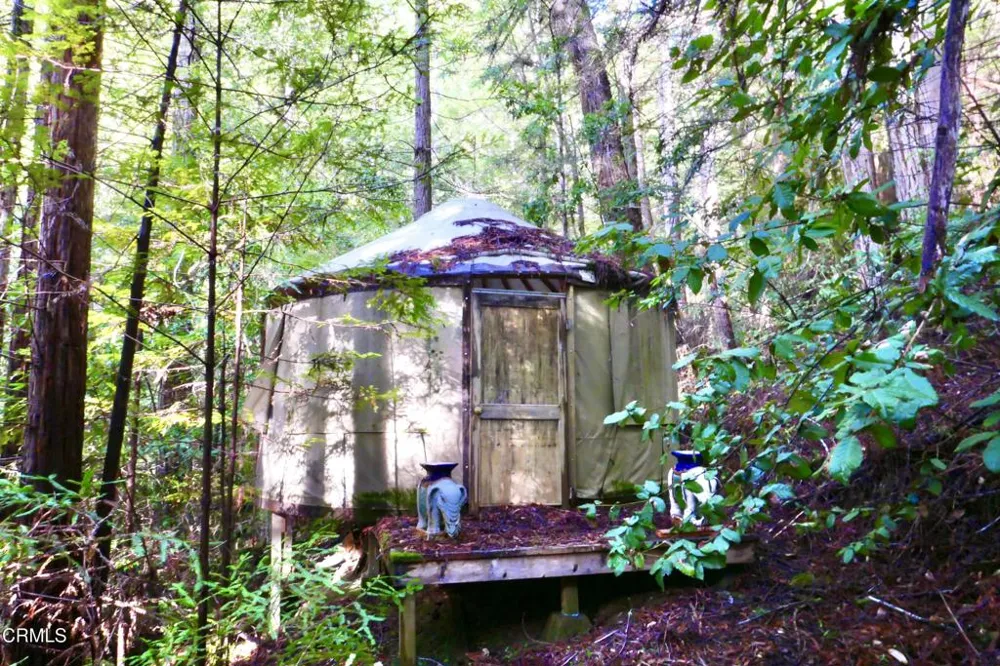 40401 Little River-Airport Road Little River, CA 95456