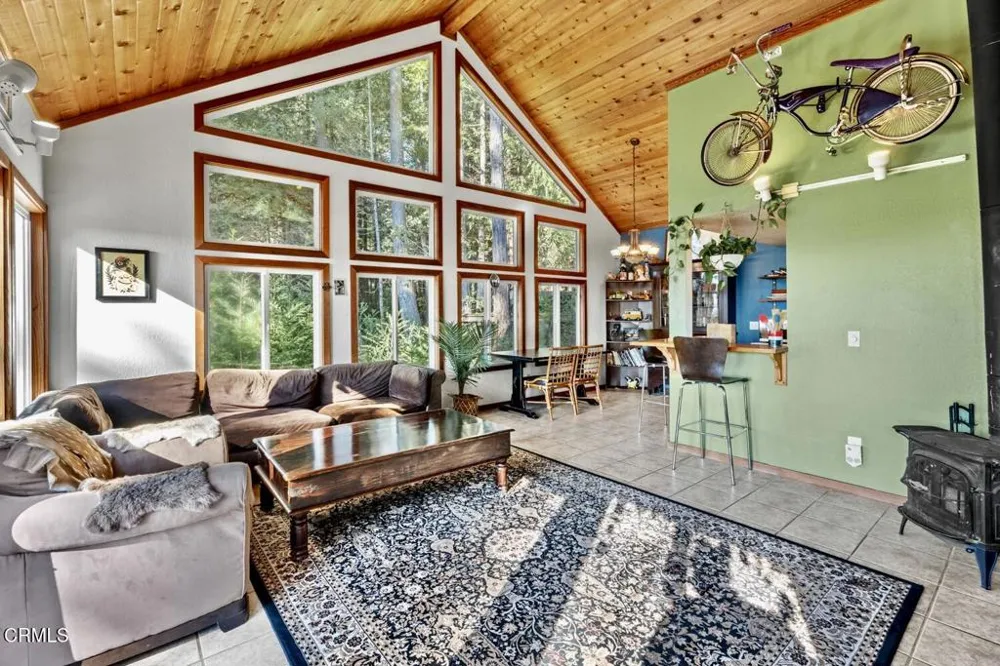 40401 Little River-Airport Road Little River, CA 95456