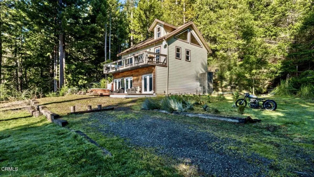 40401 Little River-Airport Road Little River, CA 95456