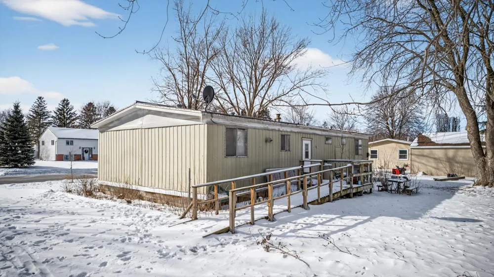 729 S 10th Street Lake City, MN 55041