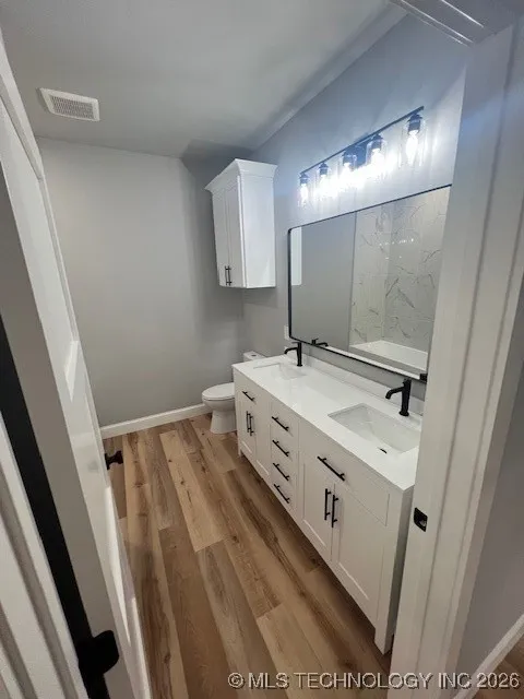 29 Circle Drive Monkey Island, OK 74331