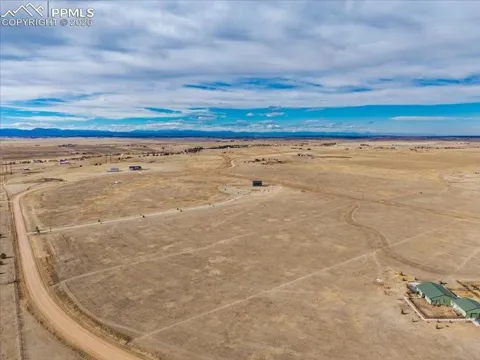 24950 Cave Spring Trail