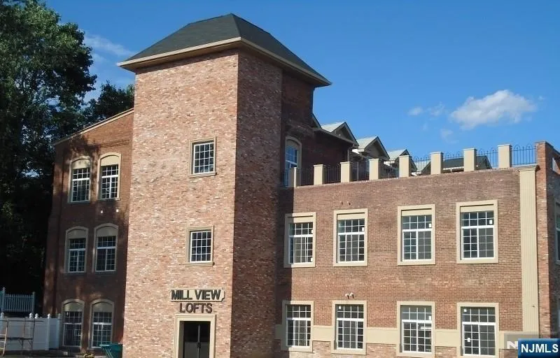 55 Westervelt Avenue