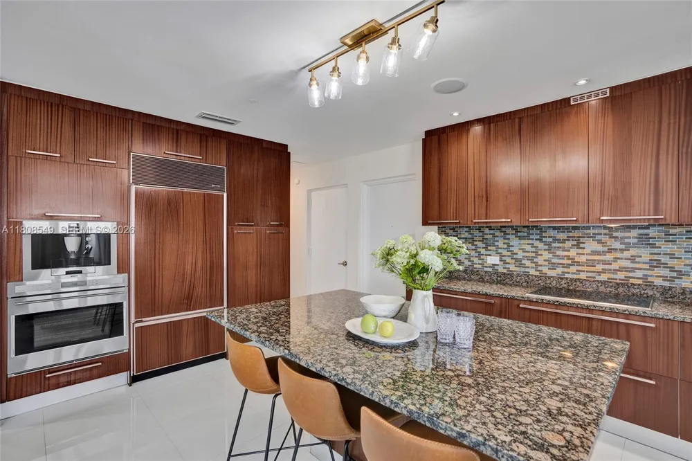16001 Collins Ave #1604 Sunny Isles Beach, FL 33160