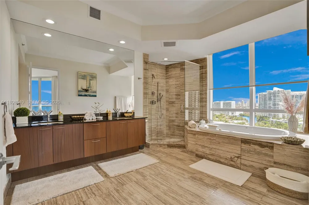 16001 Collins Ave #1604 Sunny Isles Beach, FL 33160