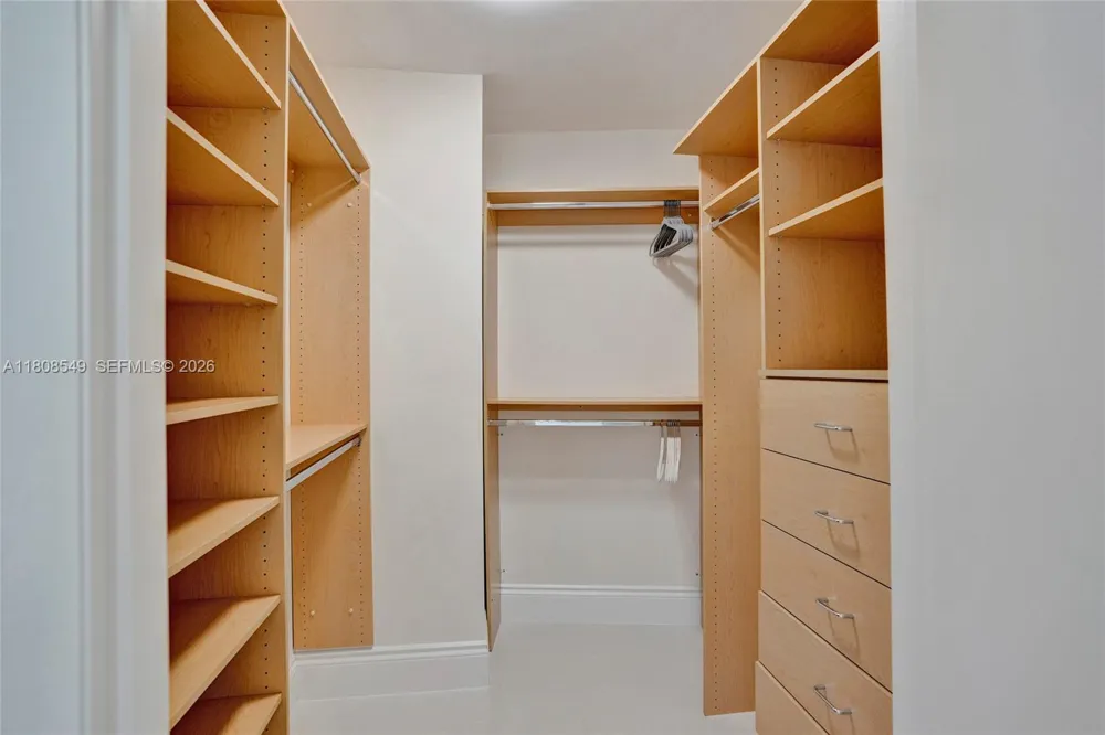 16001 Collins Ave #1604 Sunny Isles Beach, FL 33160