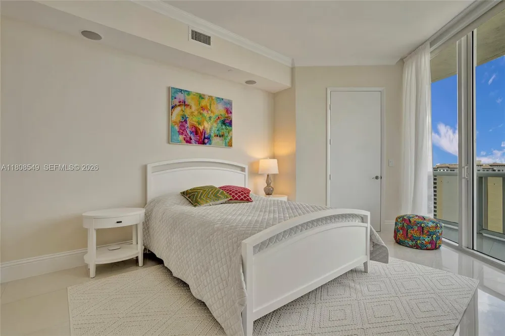 16001 Collins Ave #1604 Sunny Isles Beach, FL 33160
