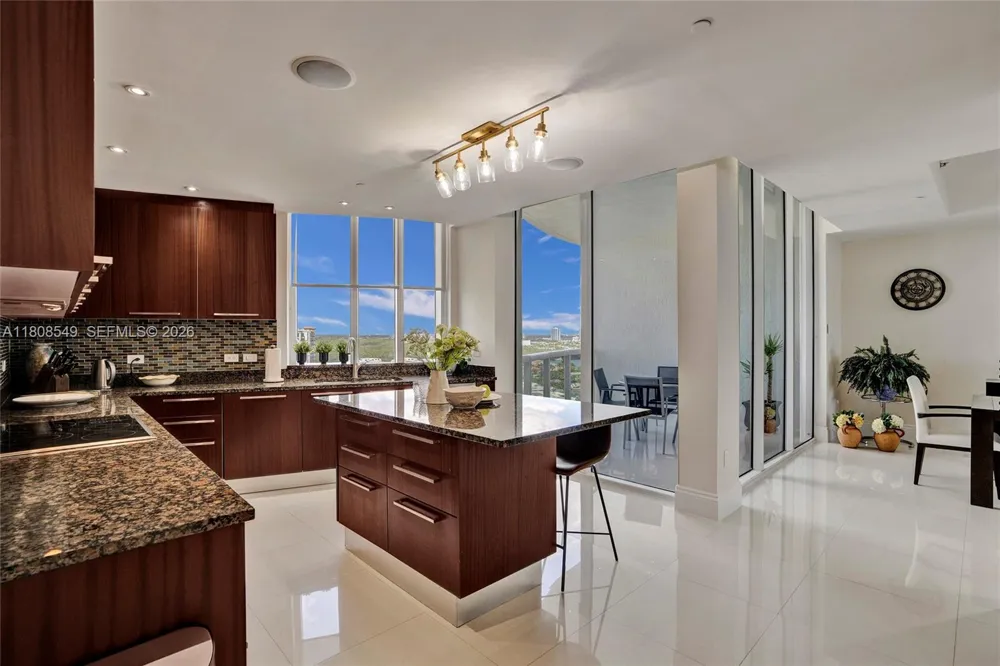 16001 Collins Ave #1604 Sunny Isles Beach, FL 33160