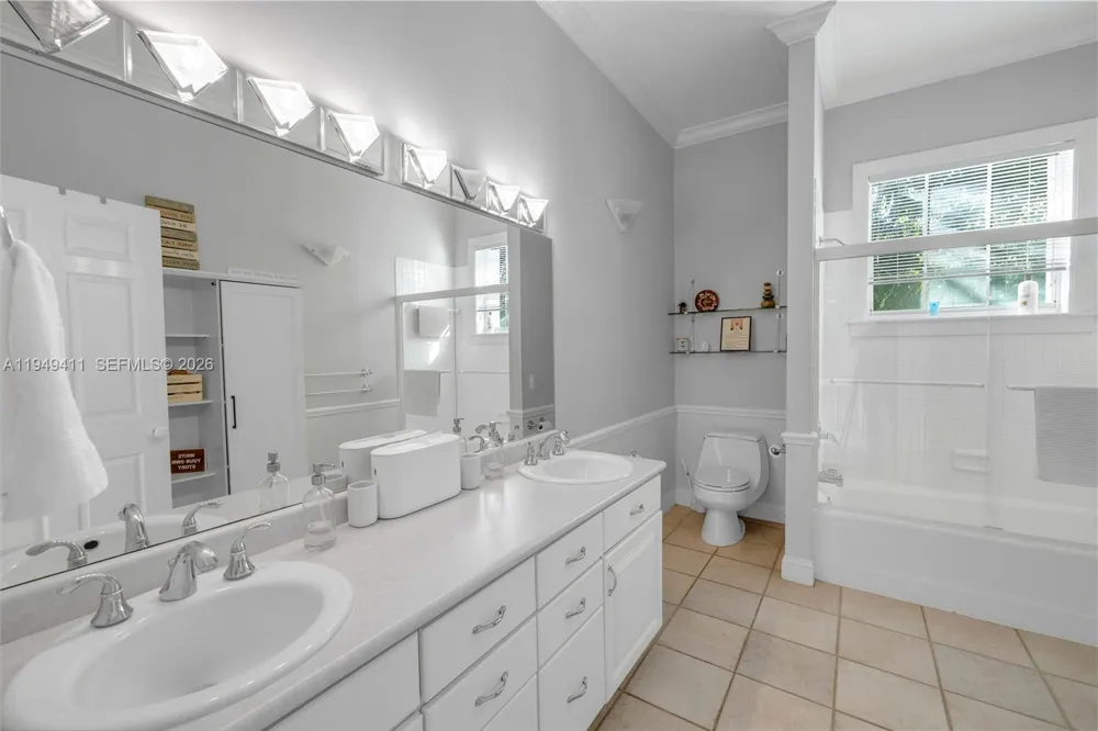 27950 SW 182nd Ave Homestead, FL 33031