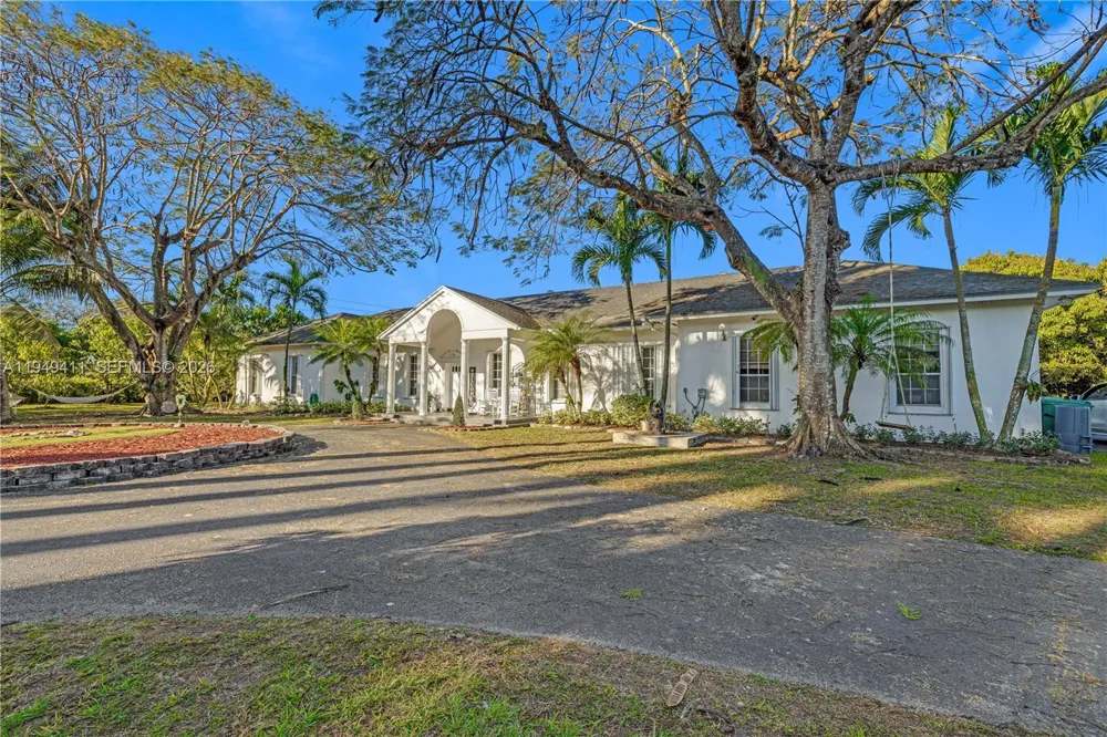 27950 SW 182nd Ave Homestead, FL 33031