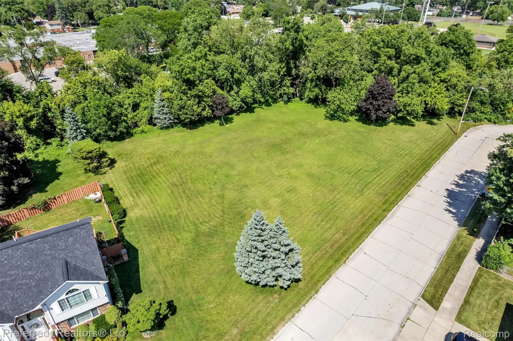 HANOVER STREET Dearborn Heights City, MI 48125