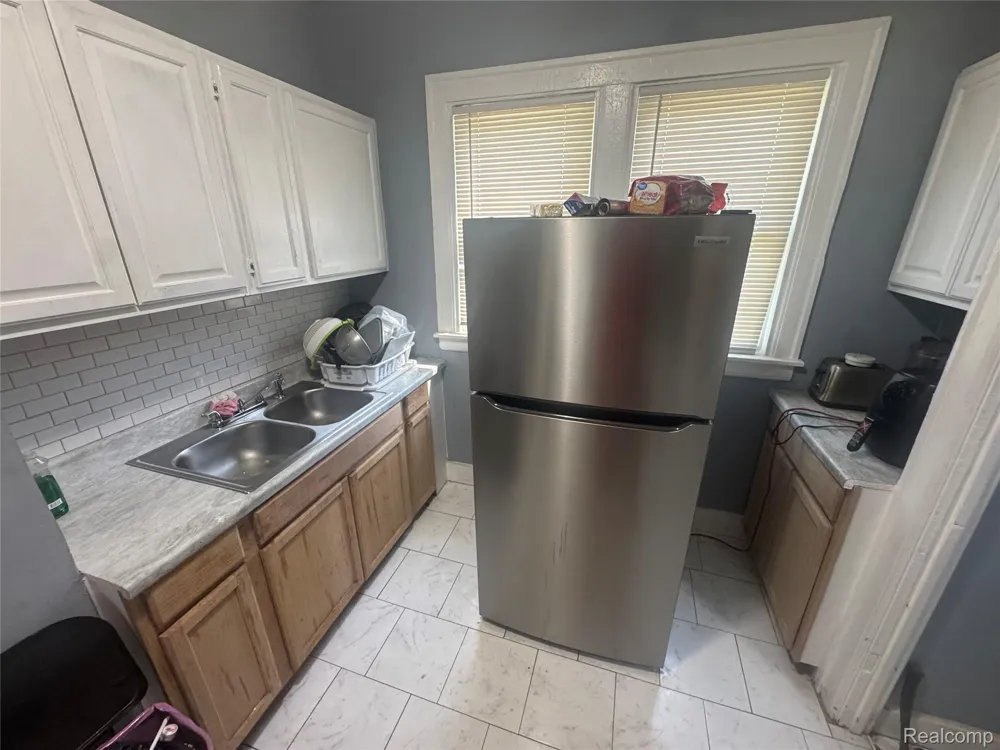 18900 Cardoni Street Highland Park City, MI 48203
