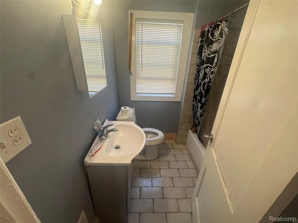 18900 Cardoni Street Highland Park City, MI 48203