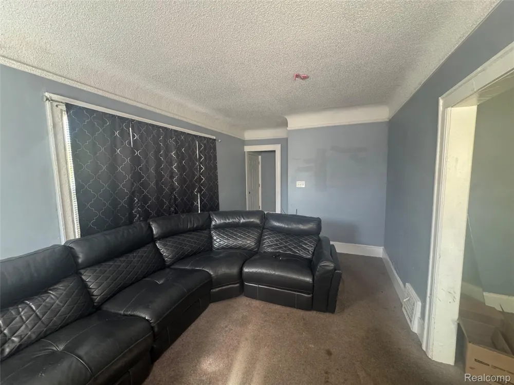 18900 Cardoni Street Highland Park City, MI 48203