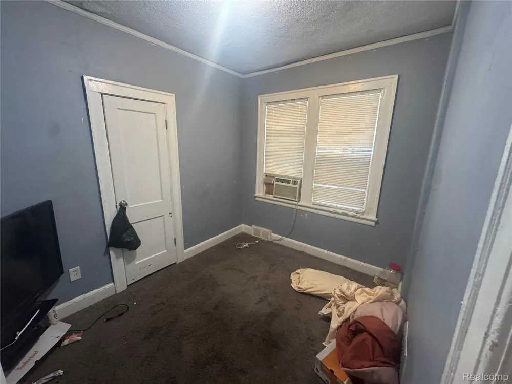 18900 Cardoni Street Highland Park City, MI 48203