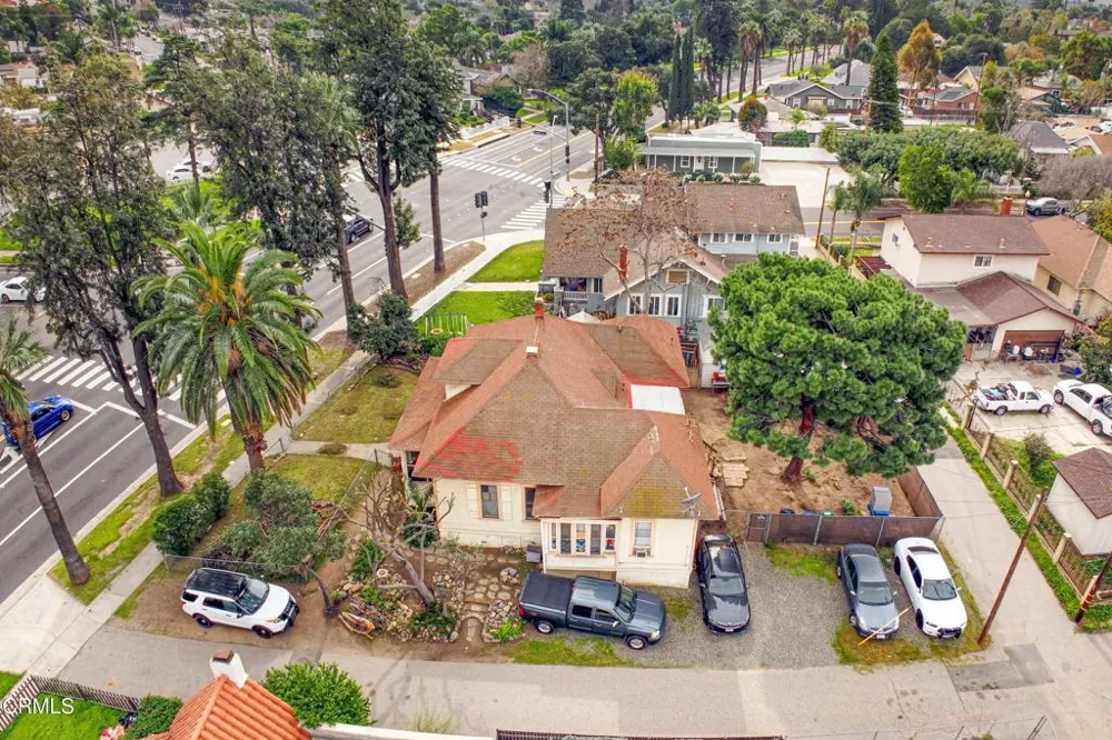 714 E Grand Boulevard Corona, CA 92879