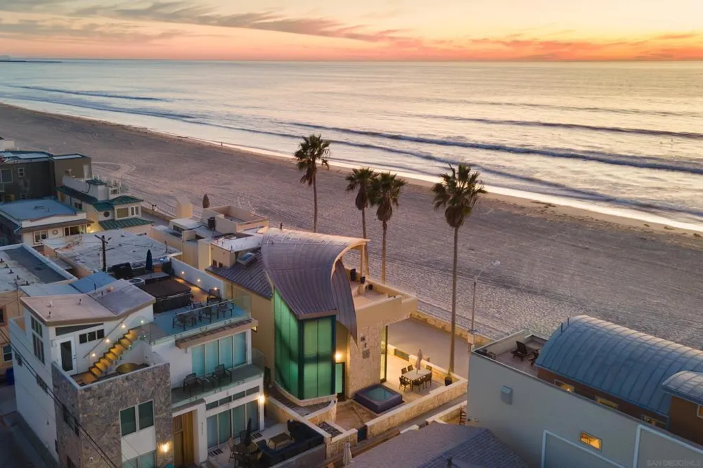 3921 Ocean Front Walk San Diego, CA 92109