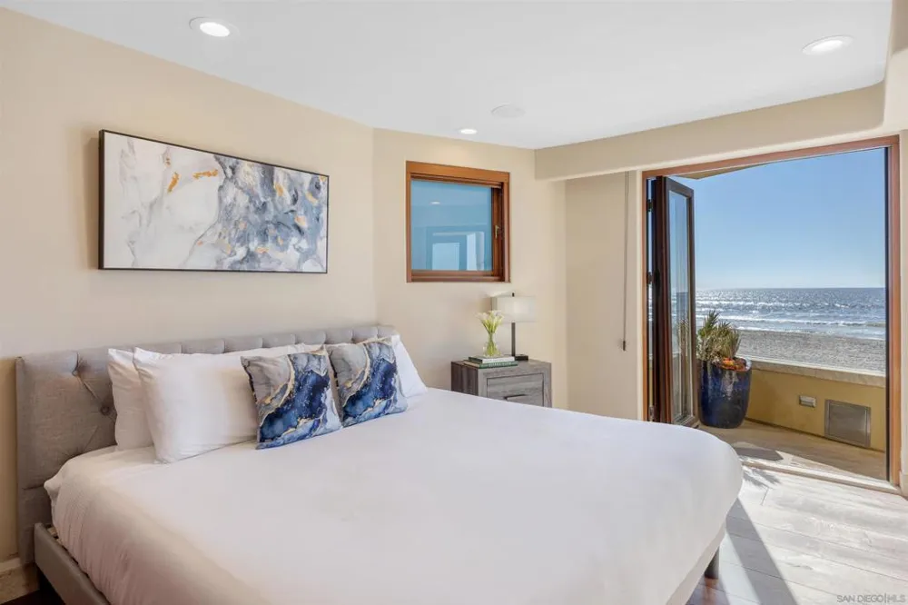 3921 Ocean Front Walk San Diego, CA 92109