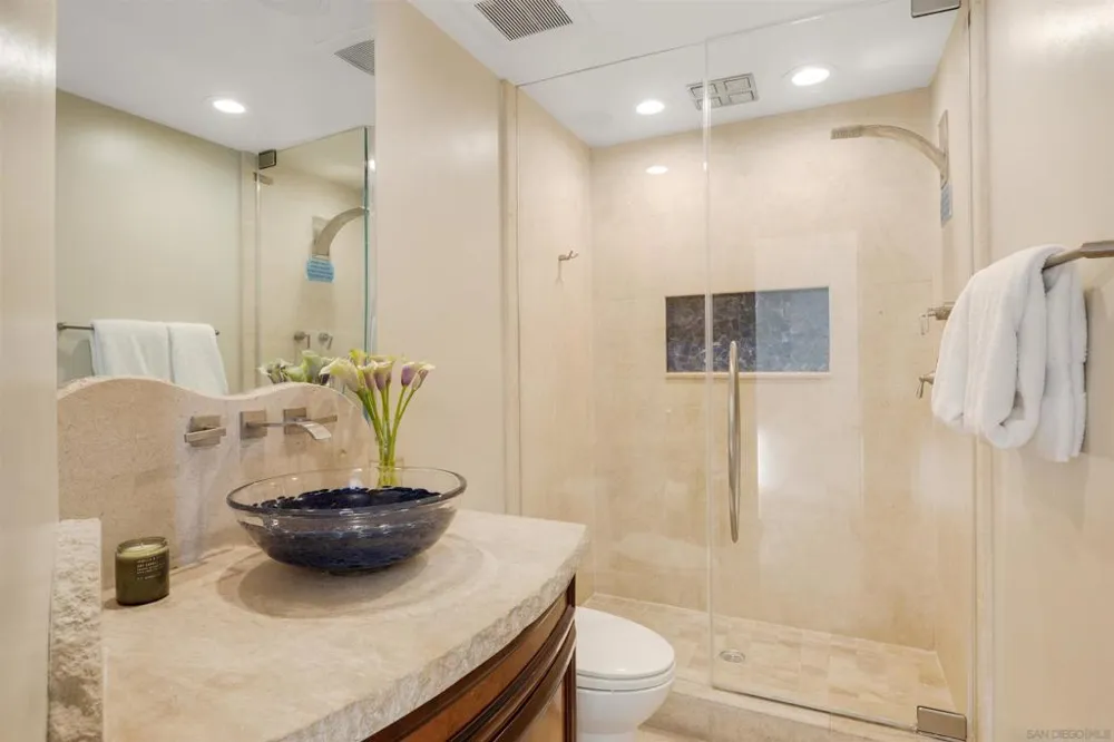 3921 Ocean Front Walk San Diego, CA 92109