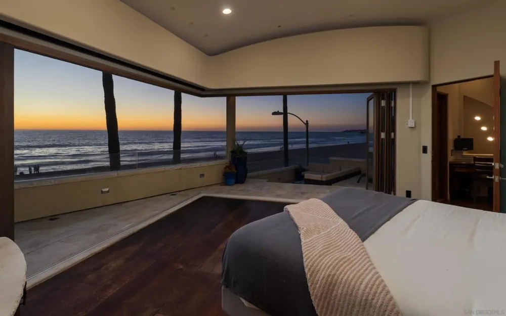 3921 Ocean Front Walk San Diego, CA 92109