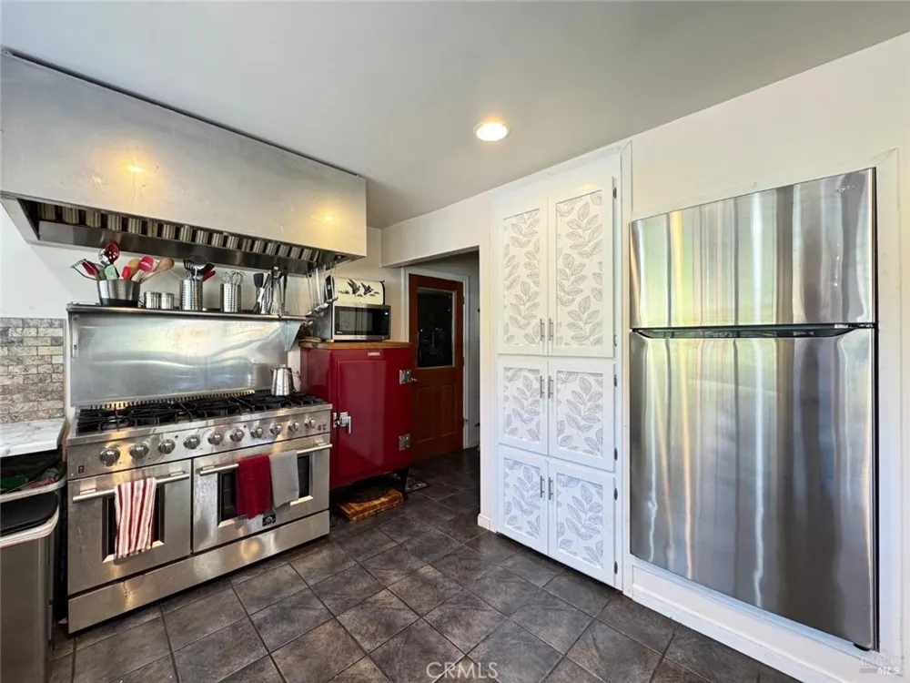 8411 Highway 175 Hopland, CA 95449