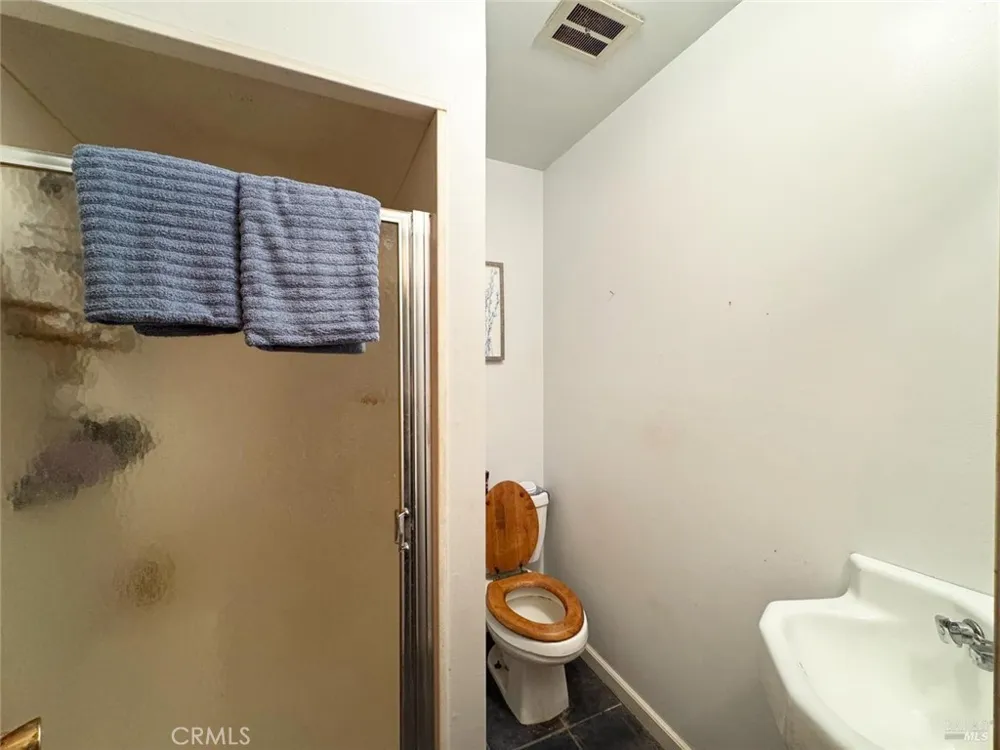8411 Highway 175 Hopland, CA 95449