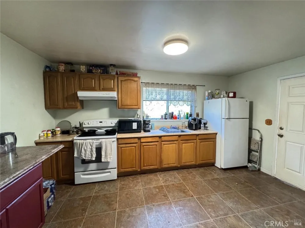 8411 Highway 175 Hopland, CA 95449