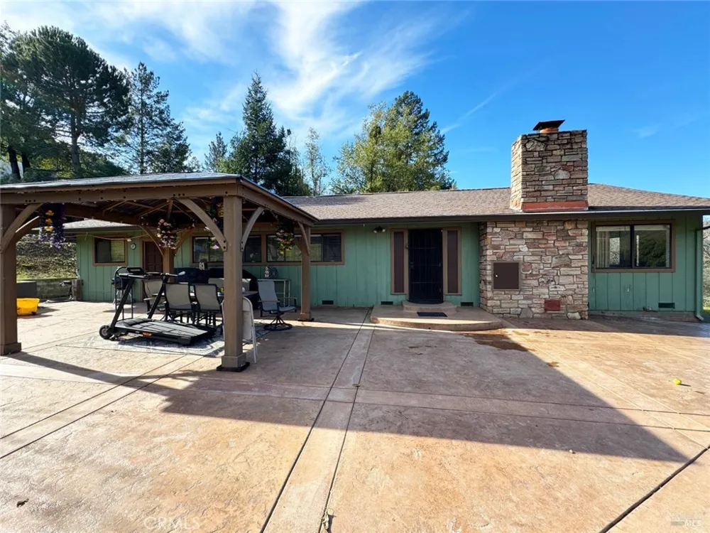 8411 Highway 175 Hopland, CA 95449